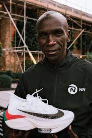 Eliud kipchoge, the reigning olympic marathon champion and . Eliud Kipchoge Shoes London Marathon 2020