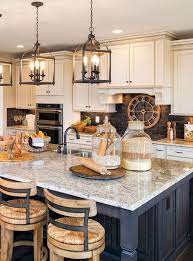 Antique White Kitchen Cabinets See The Before And After Pictures Of This Farmhous Farmhouse Kitchen Design Rustic Farmhouse Kitchen Modern Farmhouse Kitchens