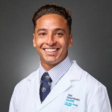 Juan Lizardi's Instagram, Twitter & Facebook