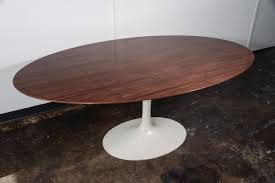 Pin By Petri Juvonen On Saarinen Tables Dining Table Tulip Dining Table Oval Tulip Dining Table