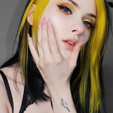 Black And Yellow Hair Color Black Yellow In 2020 Yellow Hair Boring Hair Yellow Hair Dye