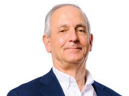 Stephen Diamond's Instagram, Twitter & Facebook