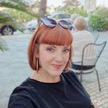 Isabel Carrero's Instagram, Twitter & Facebook