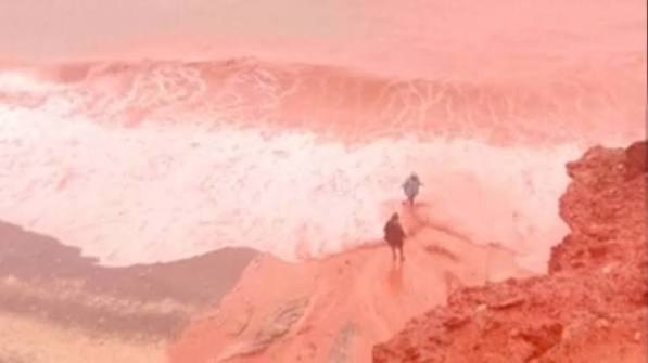 Tourists Astonished by Blood-Red Beach Phenomenon in Iran