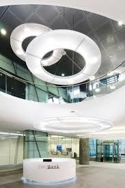 Umbau Der Bw Bank Filiale Konigstrasse 3 In Stuttgart Fur Ein Neues Image Mit Ganz Viel Hi Macs Bank Design