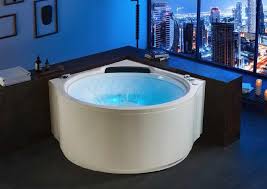 Il bagno insieme e bellissimi anche se dipende, se in vasca(ovviamente grande) ã¨ fantastico altrimenti to accomtenti di petting sotto la doccia normale. Cromoterapia Nella Vasca Idromassaggio Vascaidromassaggio It