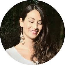 Maggie Luther's Instagram, Twitter & Facebook