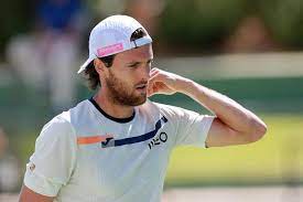 Lives in barcelona since 2004. Joao Sousa Desdramatiza Saida Do Top 100 E Tenta Voltar Aos Bons Resultados