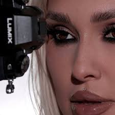 ANGELINA SAM 🤍 MUA & Content Creator (@angelinasamm) • Threads, Say more