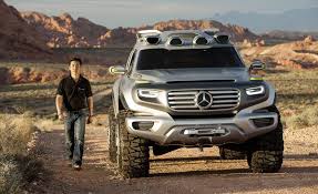 Mercedes Devoile Le 4 4 Du Futur Mercedes Suv Mercedes Voiture Electrique