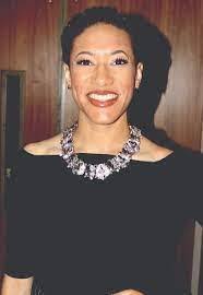 Stephanie Dedeaux's Instagram, Twitter & Facebook