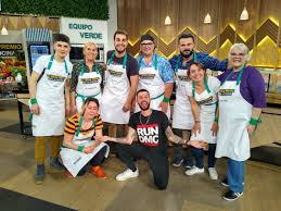 Последние твиты от temporada de cocina (@temporadacocina). El Gran Premio De La Cocina A Twitteren Ya Estan Los Equipos De La Quinta Temporada Rojo Vs Verde Eddiefitte Lovieneltrece Eltreceoficial