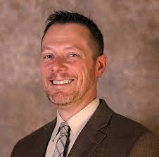 Dana Lynch's Instagram, Twitter & Facebook