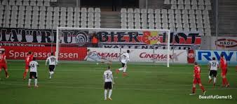 Sichere suche / 8 ‹ › 730 kostenlose vektorgrafiken zum thema smiley. Westkurve Rot Weiss Essen V Sg Wattenscheid 09 Part Two Back Page Football