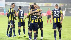 Fenerbahçe futbol takımı, 2014'ten bu yana süren kupa özlemine 2020'de de son veremedi. Ztk Fenerbahce Und Akhisarspor Souveran Weiter