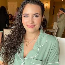 Sylvia Amaya's Instagram, Twitter & Facebook