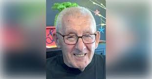 Diane Guzzi's Instagram, Twitter & Facebook