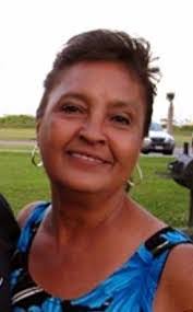 Josephine Metz's Instagram, Twitter & Facebook