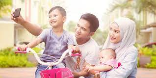 (gambar dari 'screengrab' youtube) tips keluarga bahagia hanya ingat 8p sahaja, iaitu: Ciri Ciri Keluarga Bahagia Menurut Islam Cari Tahu Yuk Parenting Dream Co Id