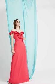 Vestidos de fiesta cuello de tirantes negros vestido largo sin mangas con abertura en la parte delantera sin mangas con hombros descubiertos vestido largo. Outlet Ropa De Fiesta Para Mujer Dolores Promesas