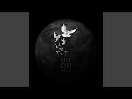 Dimitri vegas, david guetta, daddy yankee, afro bros, natti natasha — instagram 03:29. Lyrics Bist Du Wach Benefiz Fur Hanau Azzi Memo Songtext Deutsche Ubersetzung