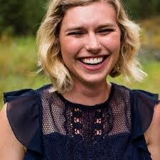 Sara Benge's Instagram, Twitter & Facebook