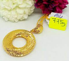 Jadi, penting untuk anda tahu perbezaan emas 999 dengan 916. Loket Emas 916 Women S Fashion Jewellery On Carousell