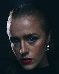 Całkiem śmieszna historia. W listopadzie tego roku, byłem w dużym trybie  pracy, rozmawiałem z dziesiątkami klientów, zrobiłem dziesiątki sesji foto,  No iiii.. jakbyy, pomyliłem się.., w sensie, wydawało mi się, że Maja