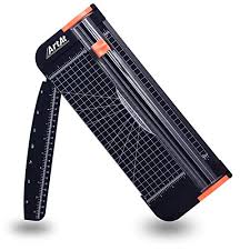 It features a ¼ inch grid for easy alignment and it cleanly cuts paper up to 8.5 inches. Top 10 Mini Paper Trimmers Of 2021 Best Reviews Guide