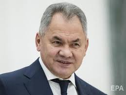 Но при этом имеет воинское звание, наличие которого у него удивляет многих россиян. General Sbu Petrulevich Shojgu Iz Luganskoj Oblasti Tam Cerkvushechku Postroil Tam Mama Ego Pohoronena Gordon