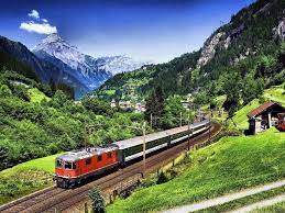 Acest tren incantator porneste vara din oraselul montreux, din elvetia, unde poti admira lacul geneva, se opreste in orasul. Uitati De Rutele Clasice Cele Mai Interesante Calatorii Cu Trenul Prin Europa Preturile Pornesc De La 32 Euro Incont Stirileprotv Ro