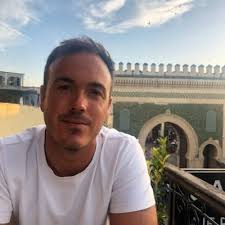 Derek Mossman Knapp 🐉 (@garagewineco)