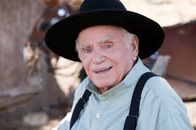 While still mourning the loss of her husband and daughter, recently widowed ellie king (natalie hall) visits her brother aaron davis (greg vaughan) and his children for. Ernest Borgnine As Nicholas On Love S Christmas Journey Part 1 Of 2