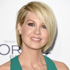 Short hair makes your appearance modern and bold at any age. Over 40 Not A Problem Anymore With These 50 Gorgeous Hairstyles Hair Motive