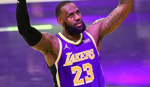 Clint parks, who has trained with. Nba Verwarnt Lebron James Und Kyle Kuzma Von Den Los Angeles Lakers Wegen Flopping