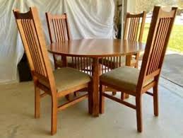 Includes 8 side chairs with blue fabric and black metal legs. Bassett Dining Room Furniture For Sale Ebay