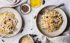 Allrecipes has more than 40 trusted pasta carbonara recipes complete with ratings, reviews and cooking tips. Paste Carbonara Cele Mai Bune Si Usoare Retete De Spaghete Carbonara Retetele Tale