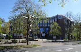 Moreover, with our project development business we create new residential space in strategic core. File Deutsche Wohnen In Hannover Jpg Wikimedia Commons