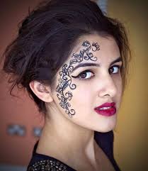Easily apply the coverage you need in all the right places! Party Makeup With Hairstyle Planning Your Party Look Already Get Some Hair And Make Up Inspiration From Our Top 100 Party Perfect Looks If You Always Struggle With Applying Make Up For Your