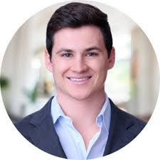 Bonnie Auger's Instagram, Twitter & Facebook