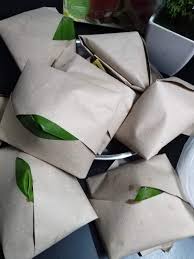 Cara pakai minyak daun bungkus papua. Namakucella Nasi Lemak Bungkus Bekal Jumaat