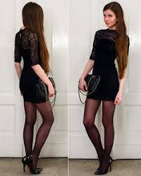 What Color Hose To Wear With Black Cocktail Dress Google Search Moda Para Mujer Vestido Con Medias Ropa De Moda