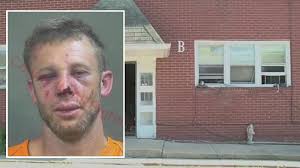 The kidnapper is an antagonist in scrutinized. Little Girl S Would Be Kidnapper Beaten By Her Grandparents Police Abc7 Chicago