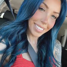 Megan Raia LaRiviere