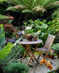 Bbc Gardeners World Magazine On Instagram The Smallest Of Gardens Can Still Create Big Impact Small Tropical Gardens Tropical Garden Small Courtyard Gardens