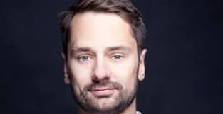 Wie verhalte ich mich im Umgang mit Social Commerce Plattformen?