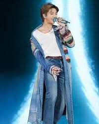 After seeing rm, now his fellow band member and leader in bts, perform. Kim Namjoon Rm Body Measurements Height Weight Shoe Size Facts