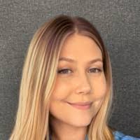 Faith Moore's Instagram, Twitter & Facebook