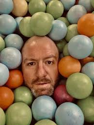 Herec Jan Holík bojoval v létě o život, teď se vrací i na plzeňské jeviště 