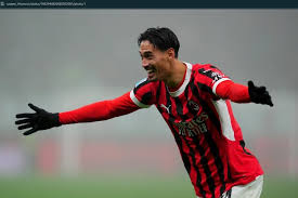 Reijnders Dicomot Man City, AC Milan Kembali Berburu Gelandang dari Liga Belanda
